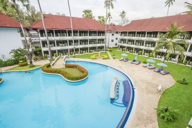 Amora Beach Resort Phuket - Havuz