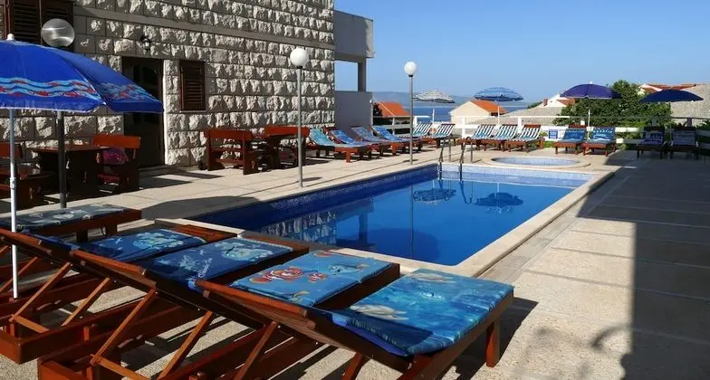 Hotel Villa Amorena - Havuz