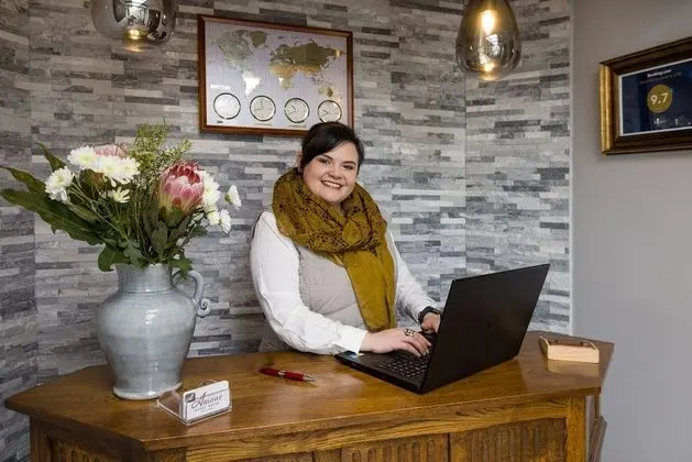 Amour Guest House - Lobi