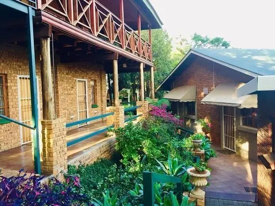 AMPER BO GUEST HOUSE