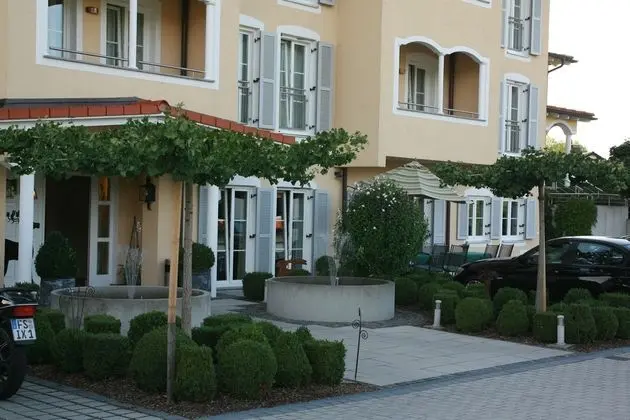Ampervilla - Dış Mekan