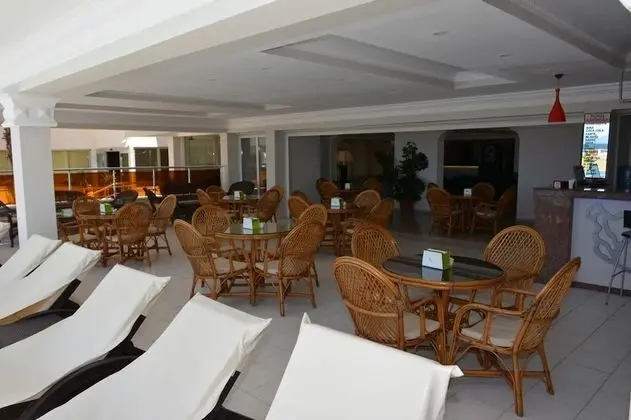 Hotel Amphora - Havuz