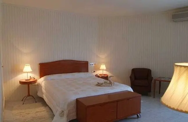 Ampuria Inn - Oda