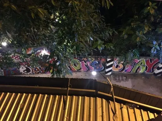 Amy 2 Hostel