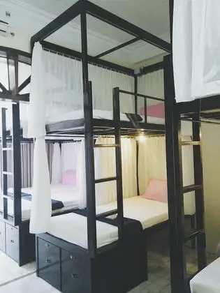 Amy Hostel Hue
