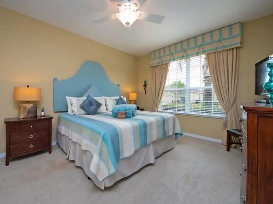 An Amazing Villa, 5 Bedrooms, 4 Bathrooms, Custom Built Single Story Villa With Additional Living Space Featuring an Over-sized Pool With a Huge Pool Deck Overlooking Conservation Area. - 400 - Oda