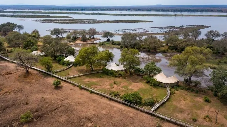 Anabezi Camp