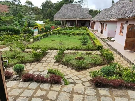 Analamazaotra Hotel