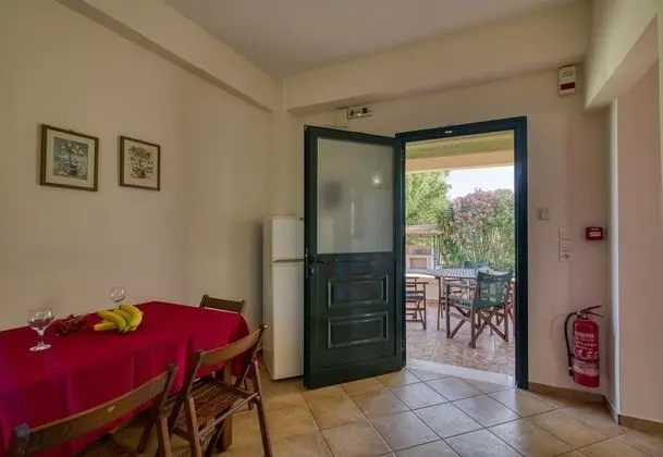 Analipsi Villas Beach Front 6 - Yerinde Yemek