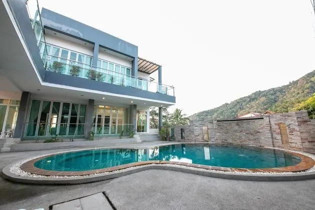 The Ananas Serviced Apartments - Havuz