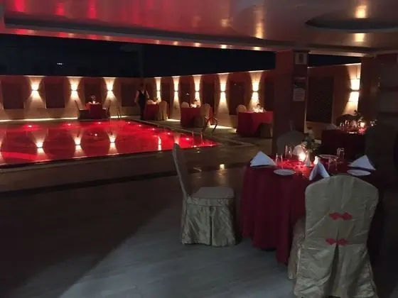 Hotel Anand International - Havuz
