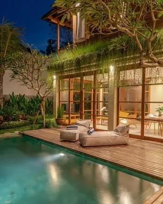 Anandathu Villas - CHSE Certified - Havuz