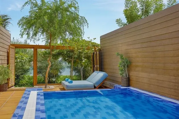 Anantara World Islands Dubai Resort - Havuz