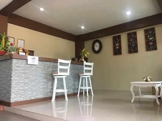 Ananya Residence Service Apartment - Lobi