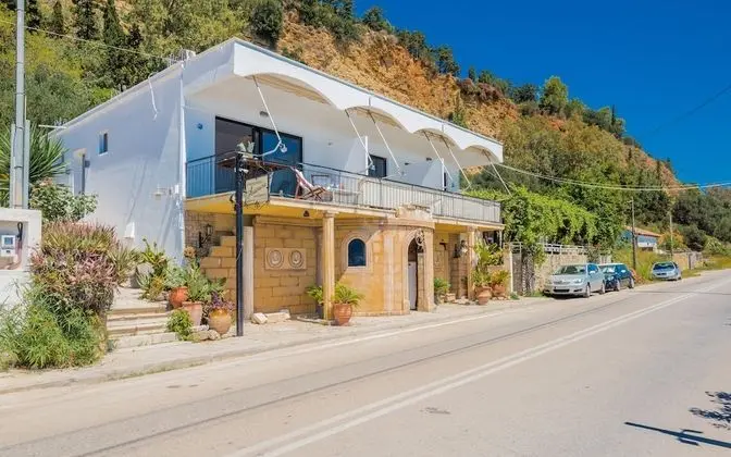 Anastasia Studios - Dış Mekan