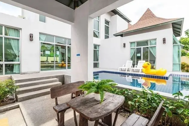AnB Pool Villa 3BR Glass House in Pattaya - Havuz