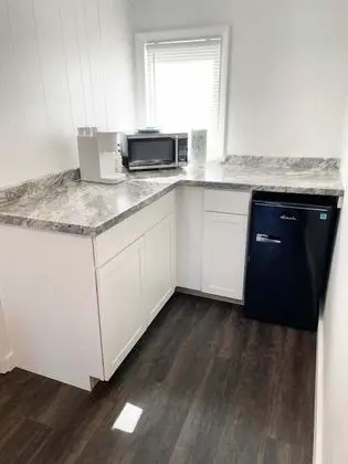 Anchor Bay Inn and Suites - Mutfak