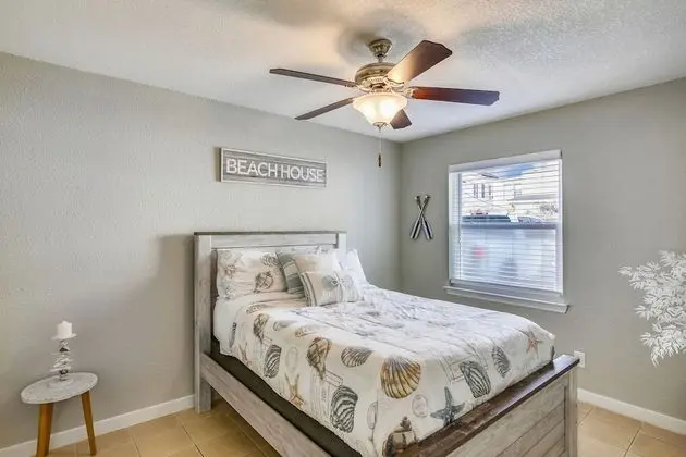 Anchor by Pleasure Pier #9