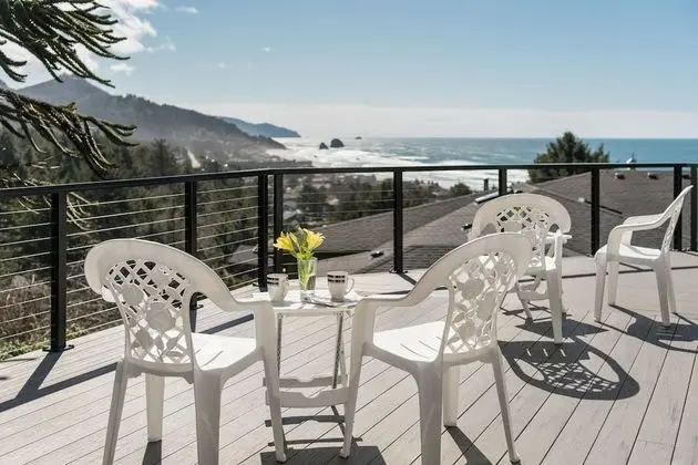 Anchor's Retreat by Avantstay Gorgeous Clift Top Views w/ Incredible Patio