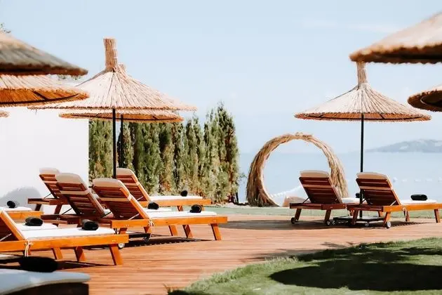 Anda Beach Bistro & Rooms