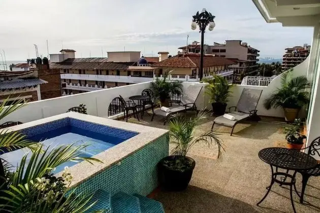 Hotel Andales on the Bay Suites - Havuz