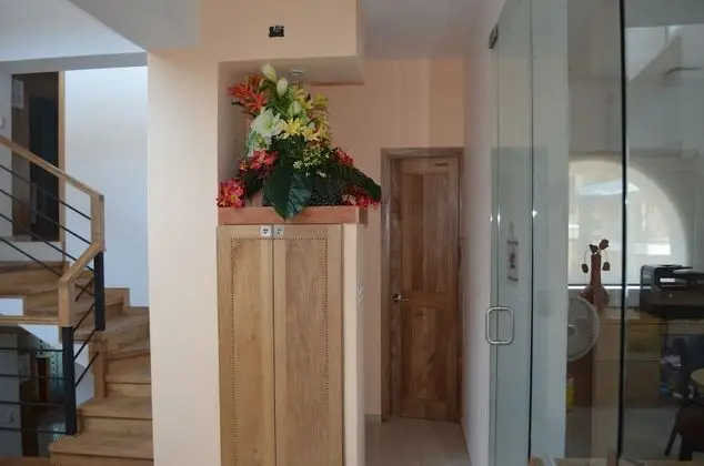 Hotel Andales on the Bay Suites - Lobi
