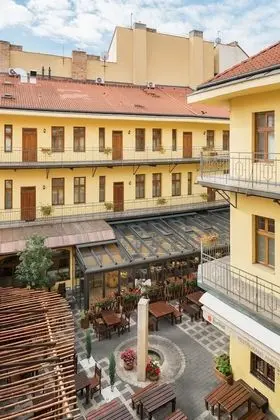 Andel Apartments Praha - Dış Mekan
