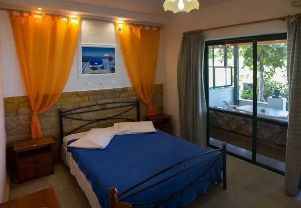 Andromaches Holiday Apartments - Oda