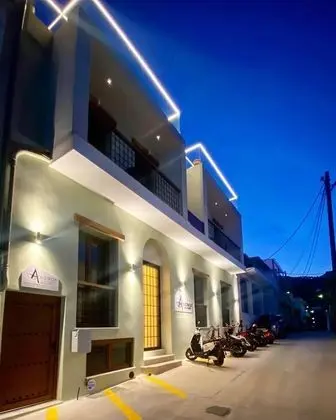 Andros 4 All Seasons Villas & Suites - Agios Nikolaos street - Dış Mekan
