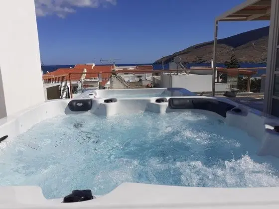 Andros 4 All Seasons Villas & Suites - Agios Nikolaos street - Havuz