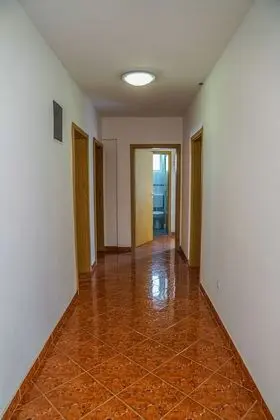 Anel Apartments - Lobi