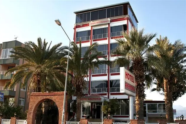 Anemonia Hotel