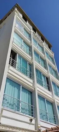 Anemonia Hotel