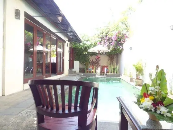 Angel Villas Kesari - Havuz