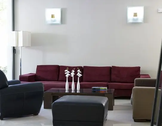 Angela Suites - Lobi
