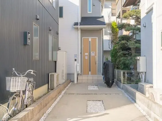 Angeline House