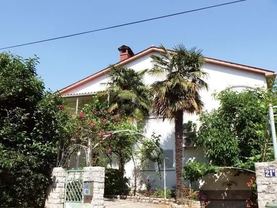 Angelo Apartment, in the Quiet Part of Porec, With air Conditioned Max5 People