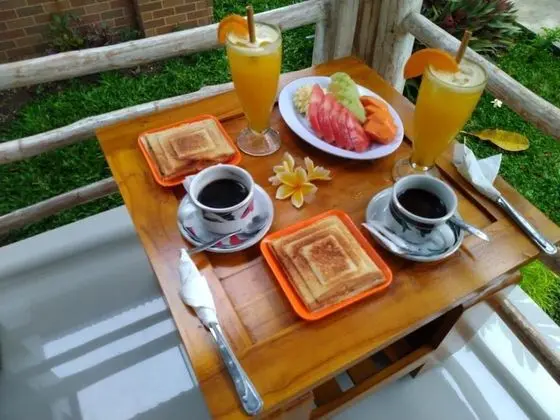 Angels Bungalow Nusa Penida - Yerinde Yemek