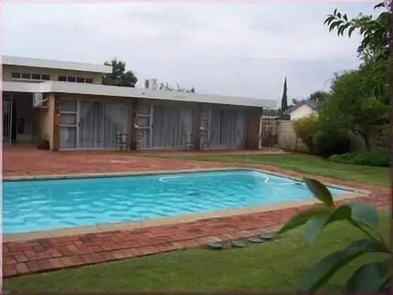 Angels Haven Guesthouse - Havuz