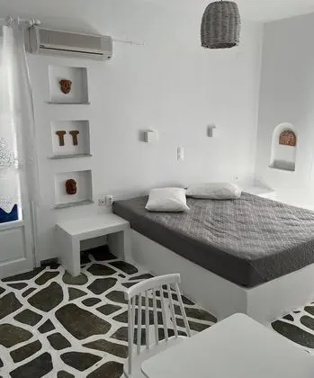 Angie's Studios - Öne Çıkan Resim