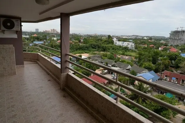 Angket Hip Residence in Jomtien Apartment Floor 8