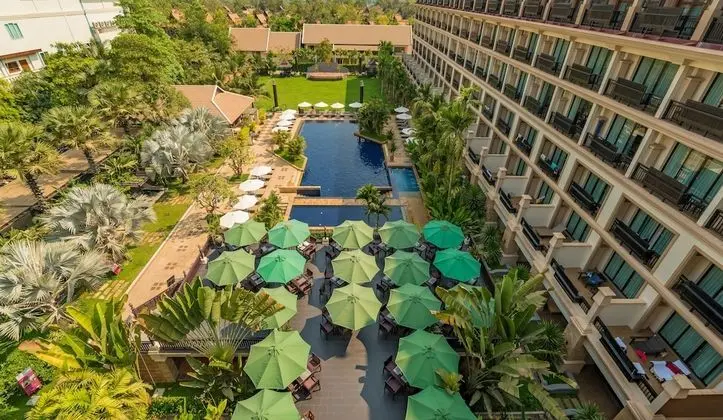Angkor Miracle Reflection Club