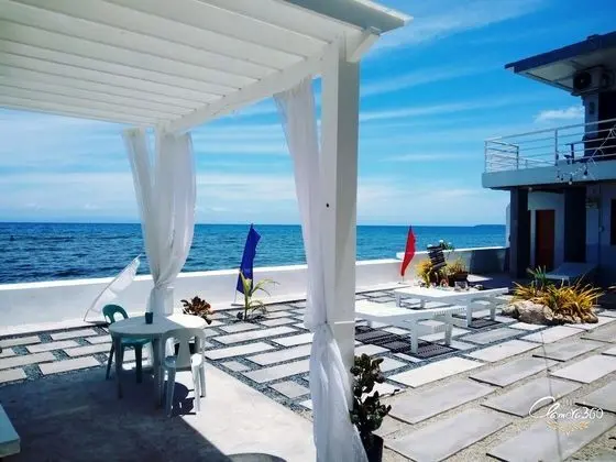 Angler's Hub & Resort