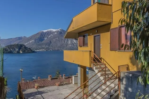 Angolo con Vista Varenna