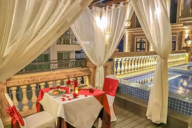 Anik Palace Hotel - Havuz