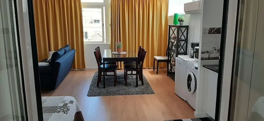 Anjos Apartment - Family Studio Central Lisbon