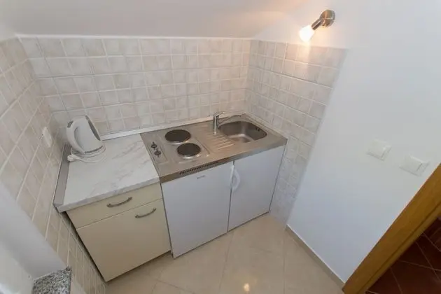 Anka - Amazing Location - Sa10