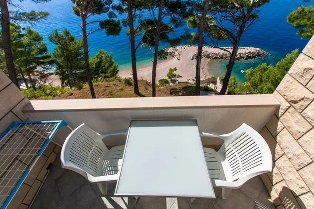 Anka - Amazing Location - SA6