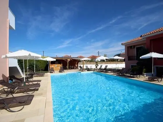 Ann George Resort - Havuz