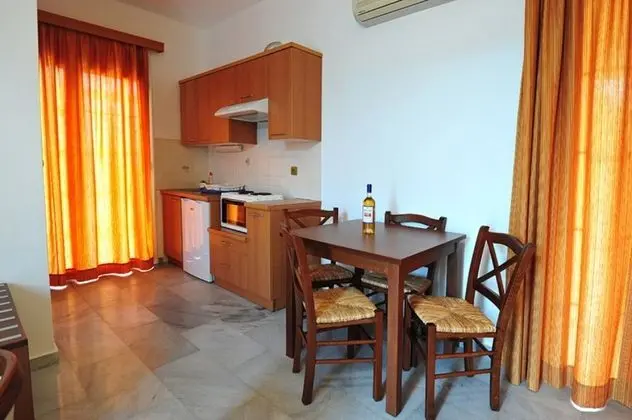 Anna-Ageliki Apartments - Mutfak
